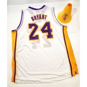 links marketing group lakers jersey